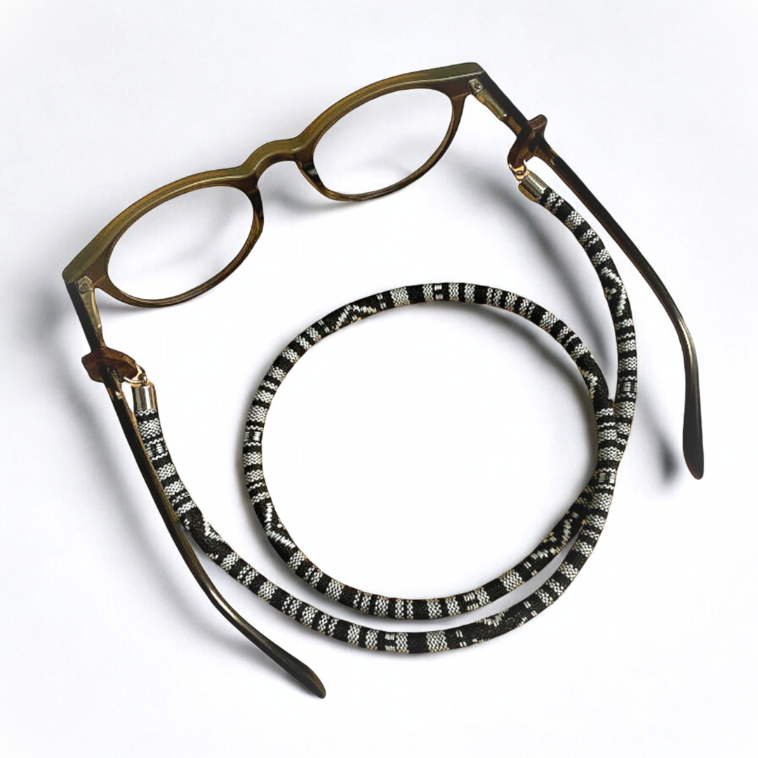 CUELGA GAFAS ÉTNICO NEGRO