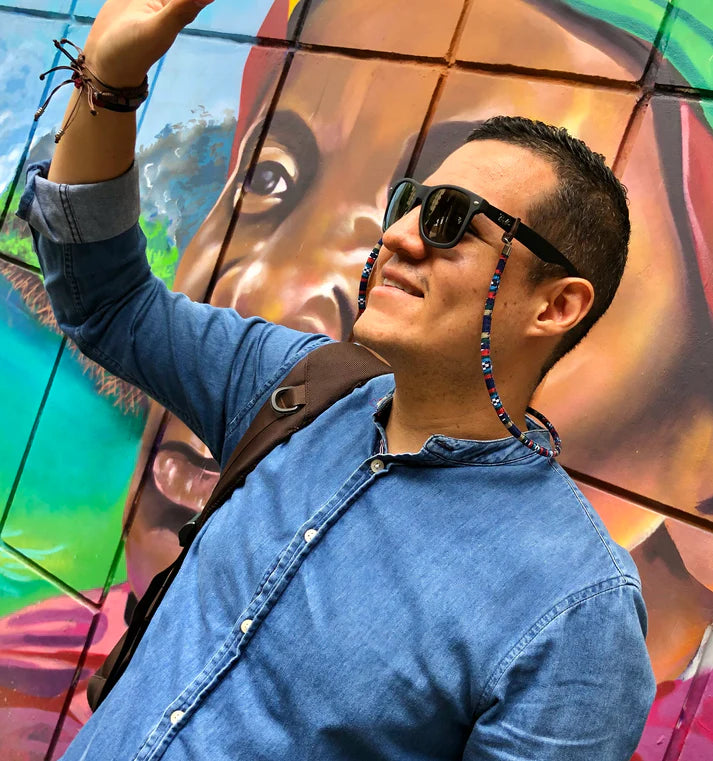CUELGA GAFAS ÉTNICO DULCE